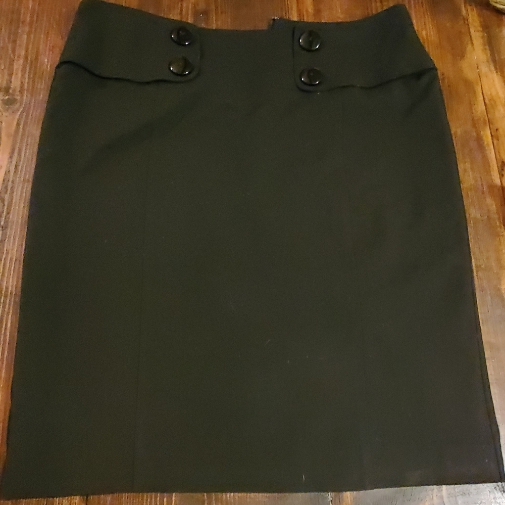Skirt‎